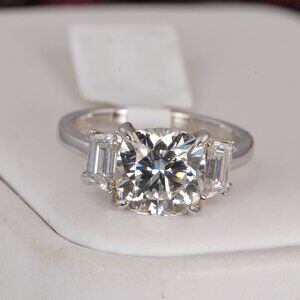 Certified Moissanite 3.5 ct Round Brilliant Cut Egagement Ring 925 Sterling